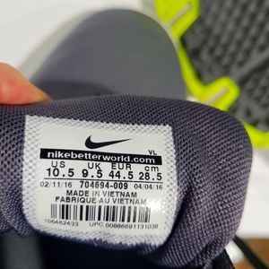 Nike Golf Explorer CTRL Men's spikeless golf shoes.